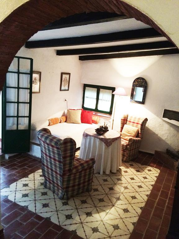 Cortijo El Berrocal Guest House Cazalla de la Sierra Room photo